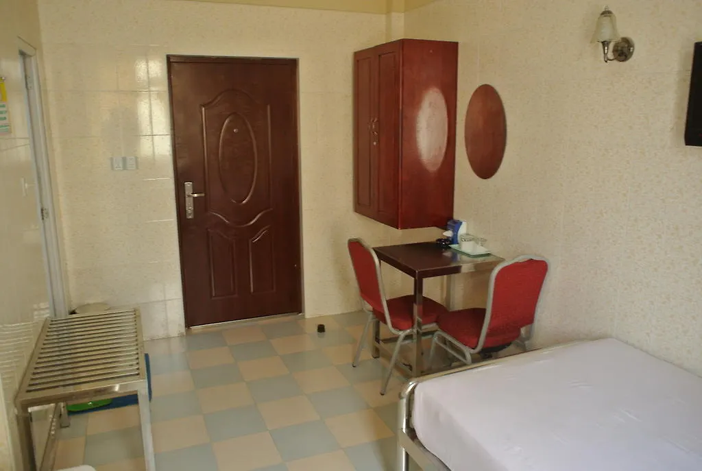 Hotel Shwe Eain Taw Янгон Мьянма